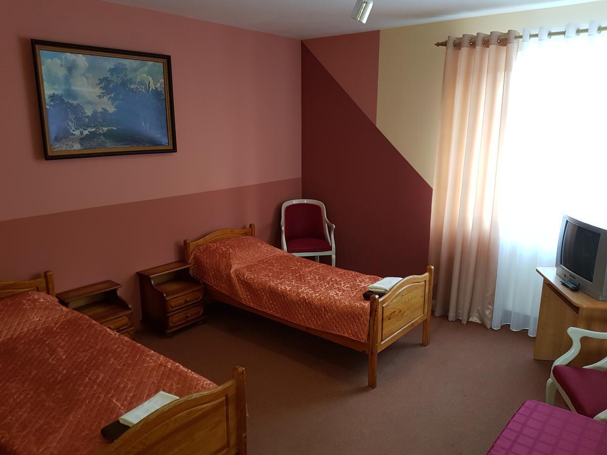 Hotel Suvorov Kobryn Dış mekan fotoğraf