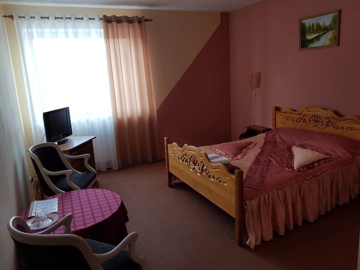 Hotel Suvorov Kobryn Dış mekan fotoğraf