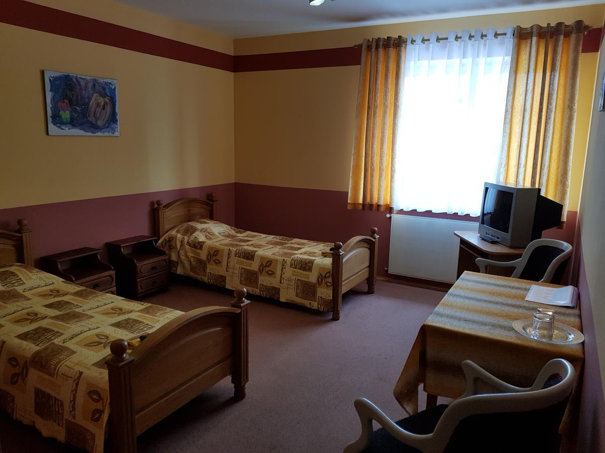 Hotel Suvorov Kobryn Dış mekan fotoğraf